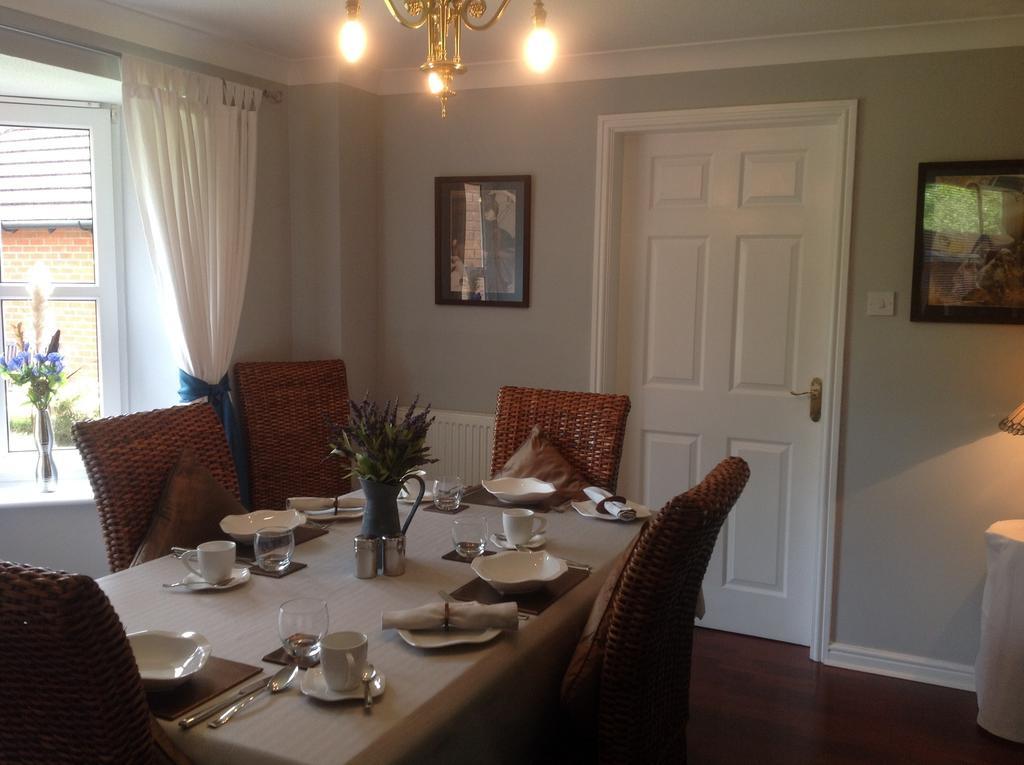 Home From Home Bed And Breakfast Livingston Exterior foto